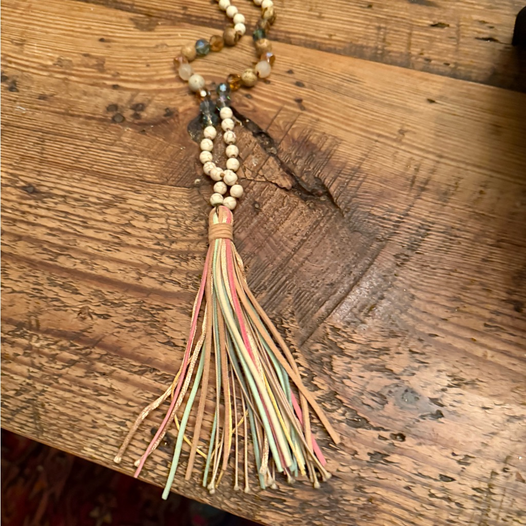 Xoxo Beige And Multicolor Tassel Necklace 15$
